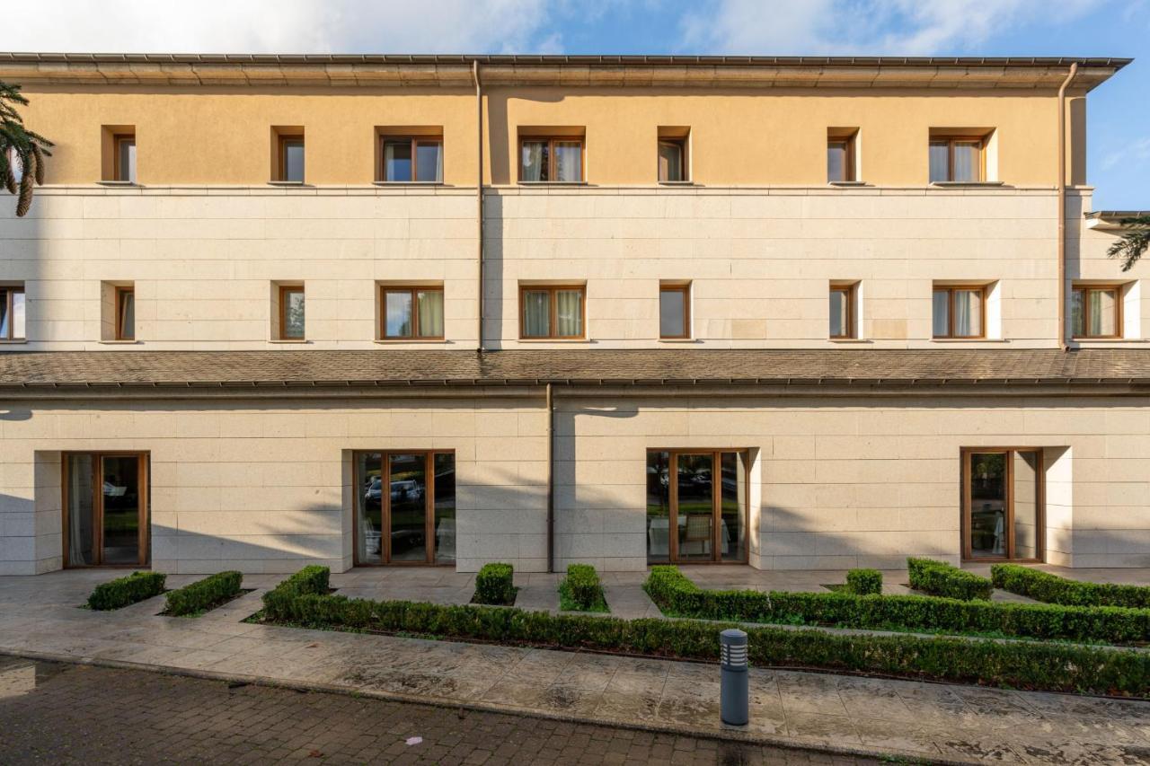 Parador de Villafranca del Bierzo Exterior foto