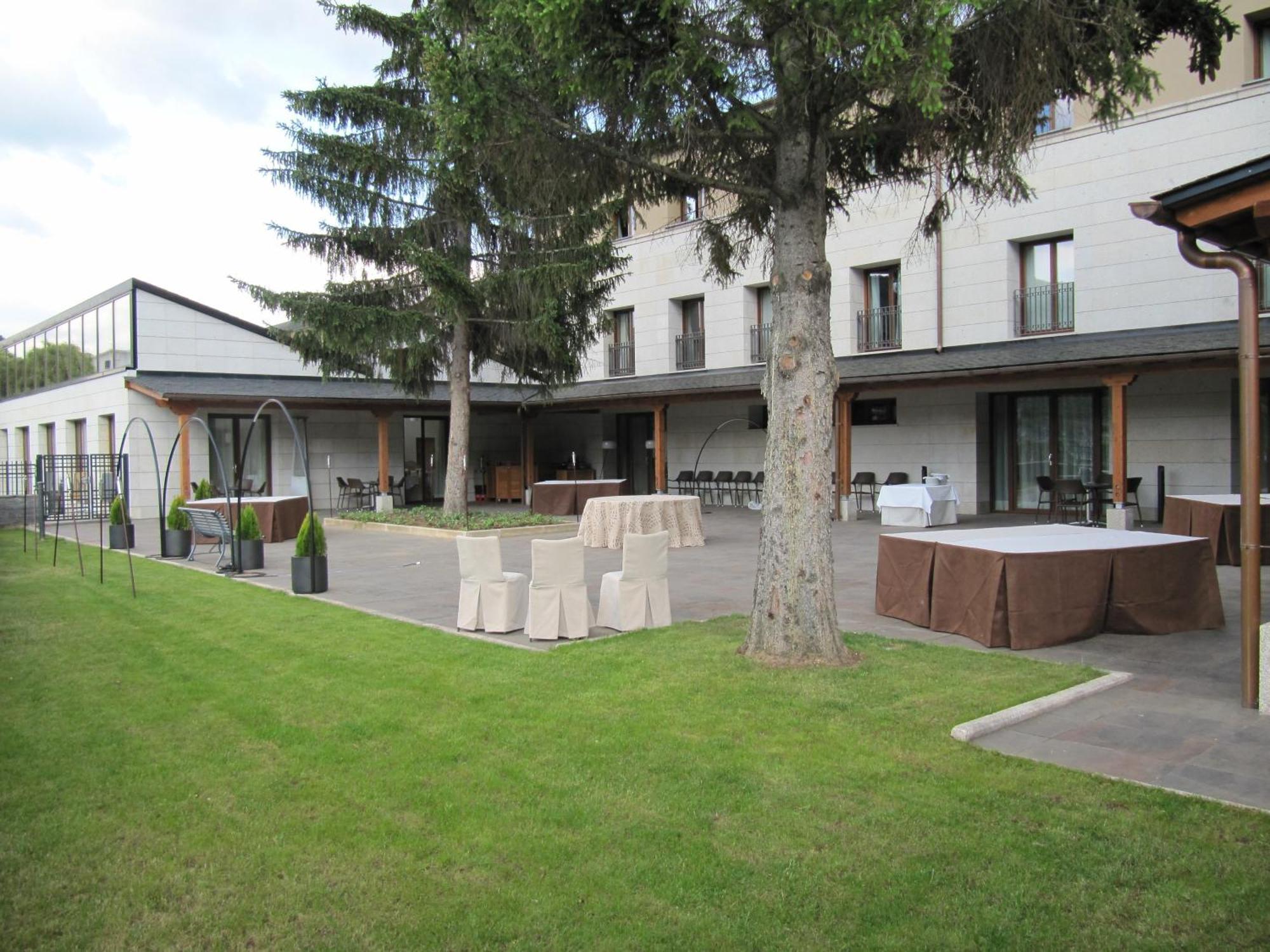 Parador de Villafranca del Bierzo Exterior foto